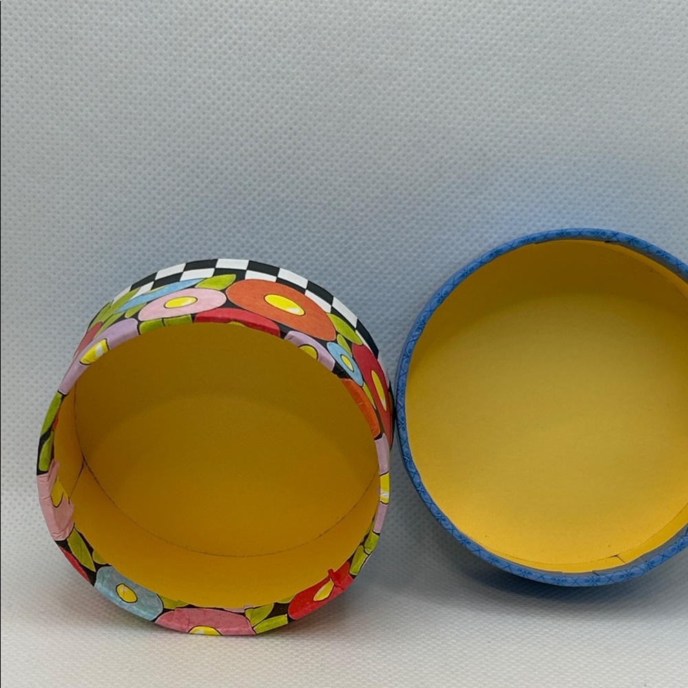 Mary Engelbreit Decorative Round Cardboard Boxes - Picture 5 of 13